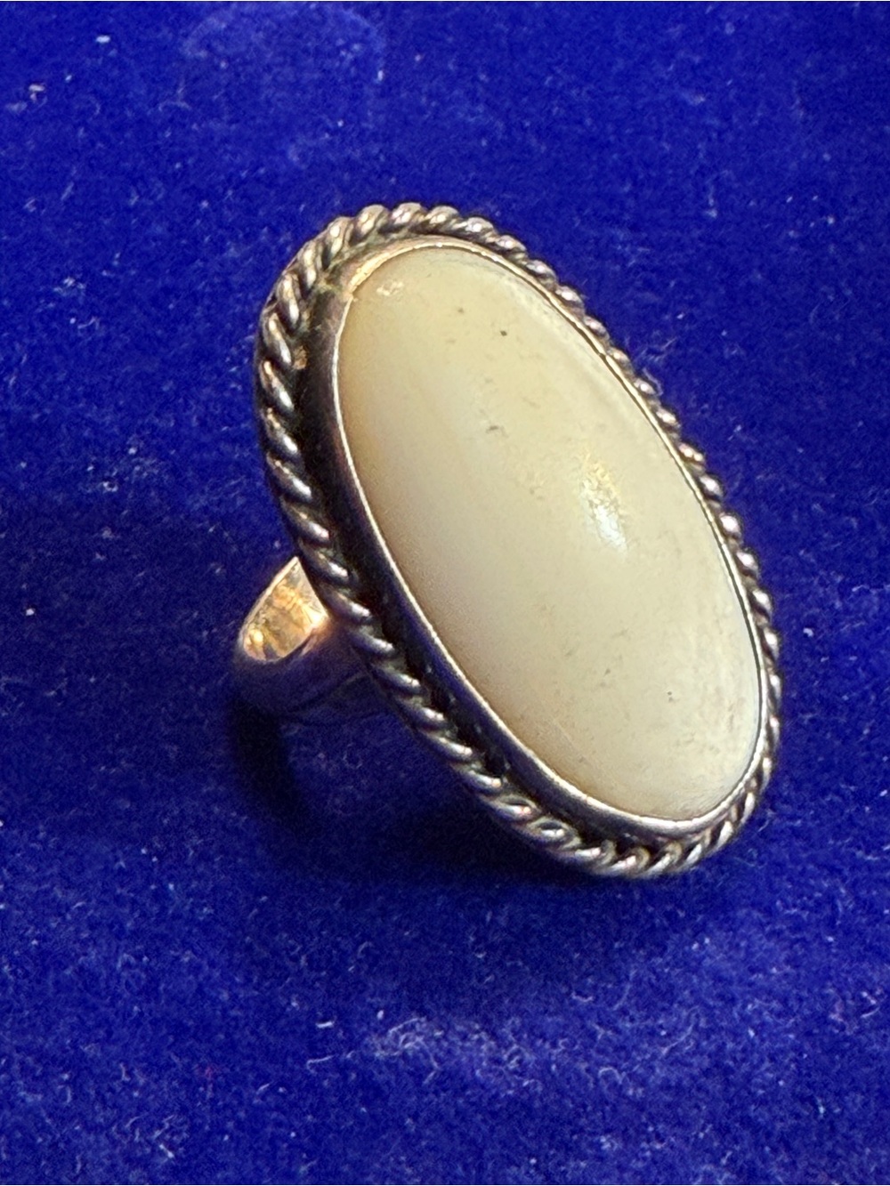Vintage Sterling Silver Mother of Pearl Ring Size 5.5